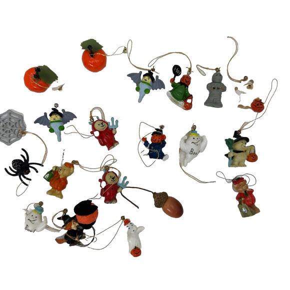 Lot 15 Vintage Mini Micro 1" Halloween Ornaments Witch Ghost Cat Bat Miniatures - Picture 1 of 6